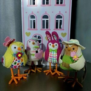 New 2025 Target Spring Easter Birds complete Set of 4, Hue Scribble Deckle Tint